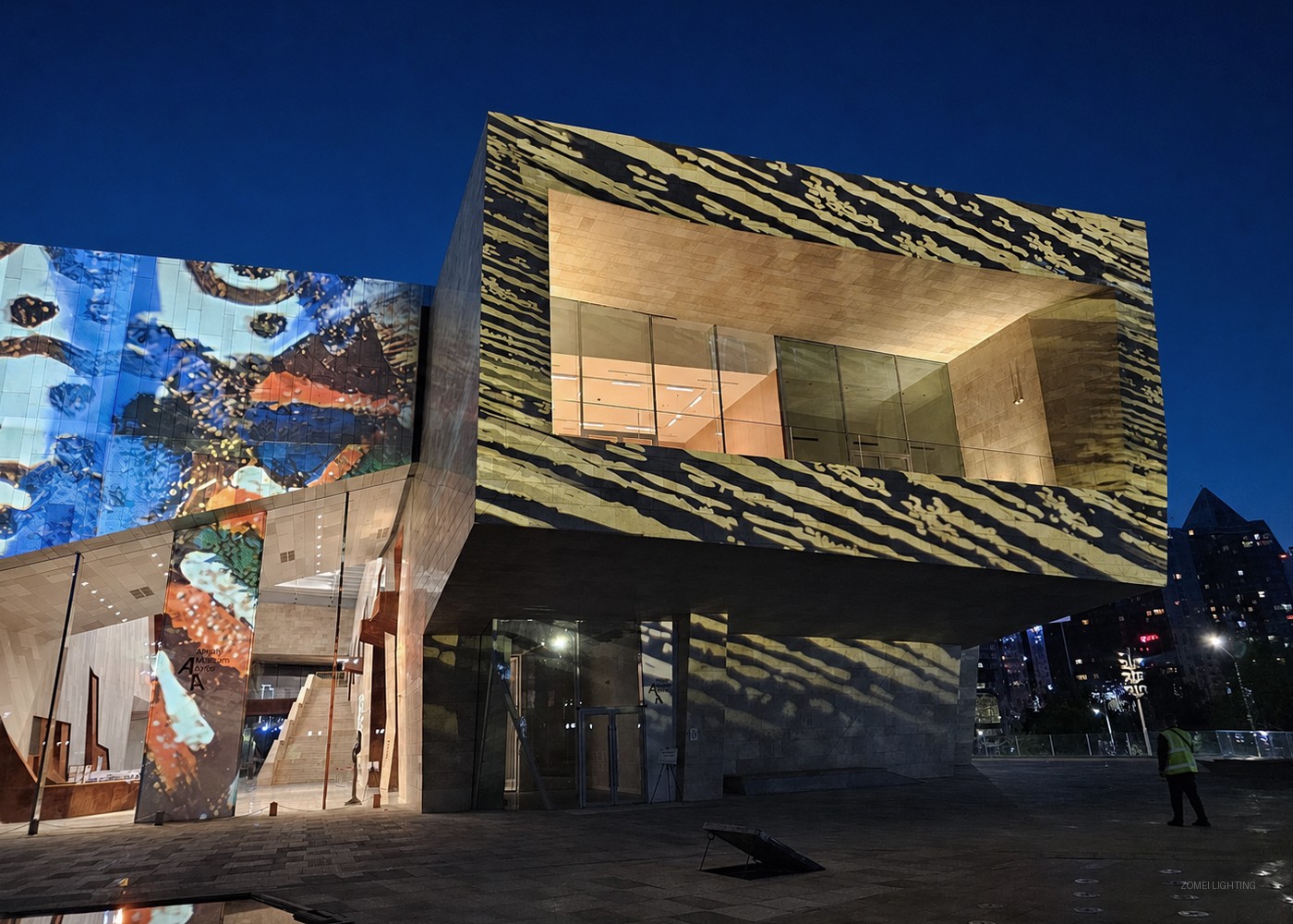 图案细节｜Detailed projection pattern effect on museum facade